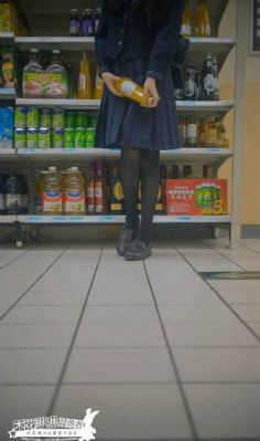 交小u女国产精品视_JVID性感写真
