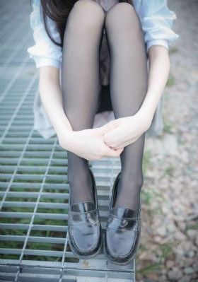 男人先锋欧美在线_HD完整视频观看