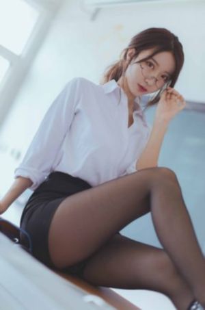 欧美性裸体美女_高清电影全集观看
