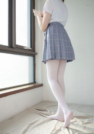小奶娃H乱灌牛奶bl_4K在线手机播放