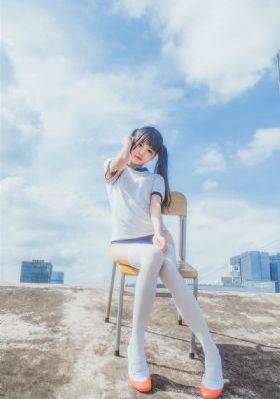 女人脱了内裤露日B_蓝光在线观看电视